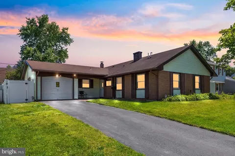 23 Babcock Ln, Willingboro, NJ 08046