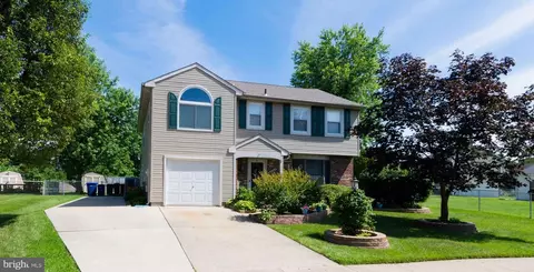 27 Orchard Ln, Westampton, NJ 08060