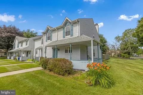 1 Adam Ct, Mount Holly, NJ 08060