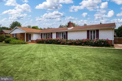 3 Valley Forge Rd, Bordentown, NJ 08505