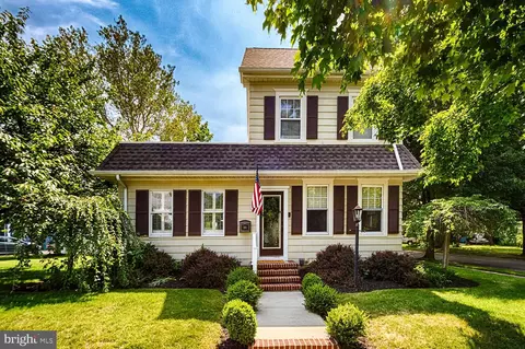 301 Willow St, Delanco, NJ 08075