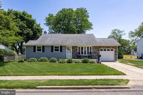 504 Moravian Ave, Delran, NJ 08075