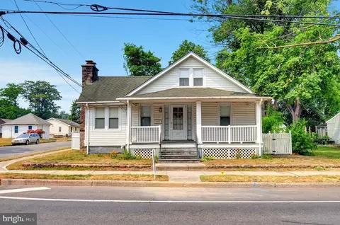 234 Pine St, Mount Holly, NJ 08060
