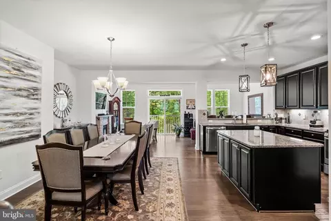 55 Isabelle Ct, Marlton, NJ 08053