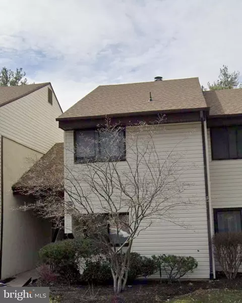 36 E A E Daisy Ln, Mount Laurel, NJ 08054