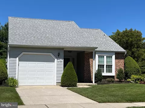 78 Falmouth Dr, Mount Laurel, NJ 08054