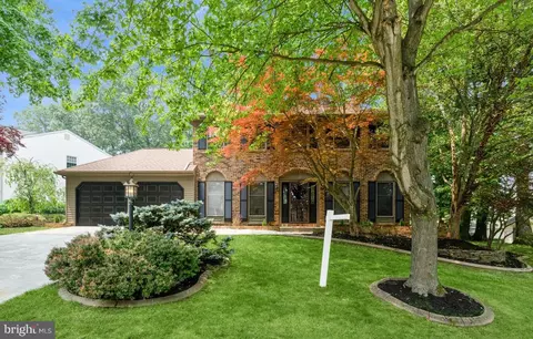 24 Rushwick Rd, Mount Laurel, NJ 08054