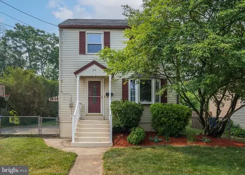 314 Mecray Ln, Maple Shade, NJ 08052