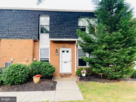 1051 Harbour Dr, Palmyra, NJ 08065