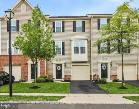 196 Fela Dr, Cinnaminson, NJ 08077