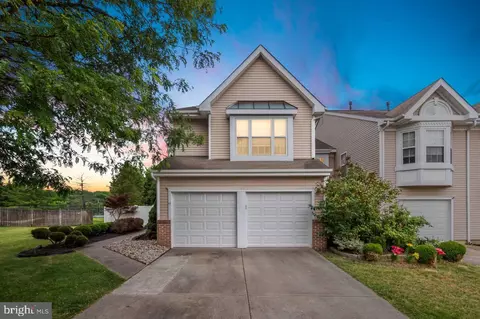11 Elkington Dr, Mount Laurel, NJ 08054