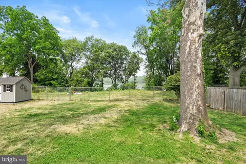 217 Front, Fieldsboro, NJ 08505 photo 43