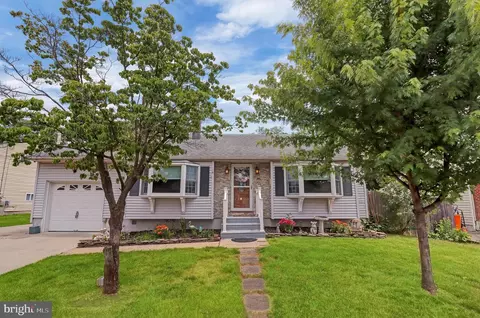 119 Lucas Dr, Bordentown, NJ 08505