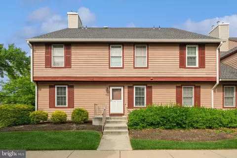 818 Westfield Dr, Cinnaminson, NJ 08077