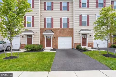 182 Nathan Dr, Riverton, NJ 08077