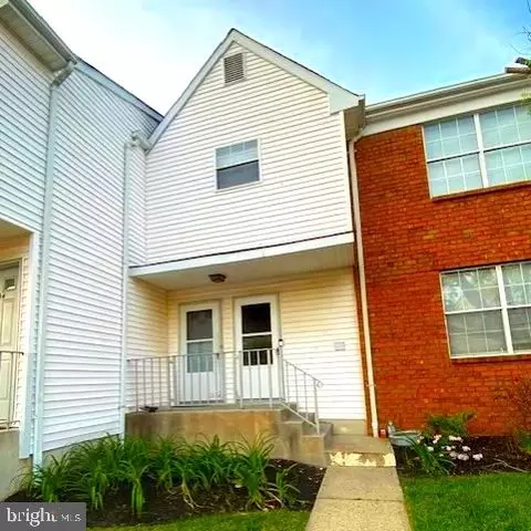 906 Woodchip Rd, Lumberton, NJ 08048