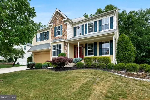 5 Chateau Cir, Marlton, NJ 08053