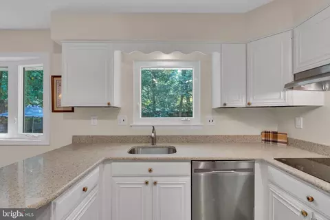 657 Cornwallis Dr, Mount Laurel, NJ 08054 photo 19