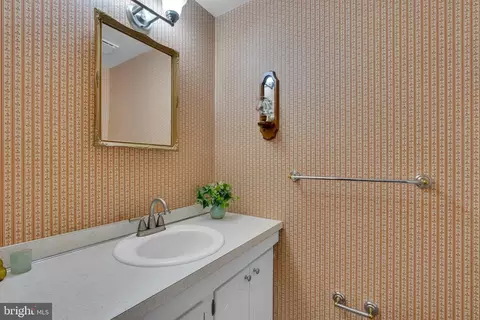 657 Cornwallis Dr, Mount Laurel, NJ 08054 photo 24