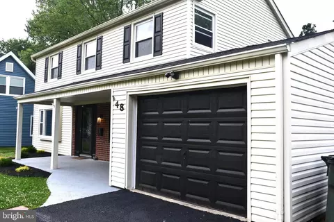 48 Parkside Cir, Willingboro, NJ 08046