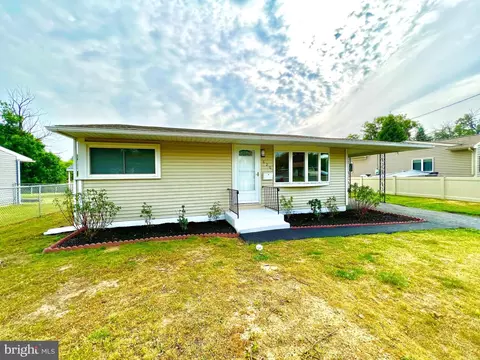 620 Windsor Ave, Maple Shade, NJ 08052 photo 2