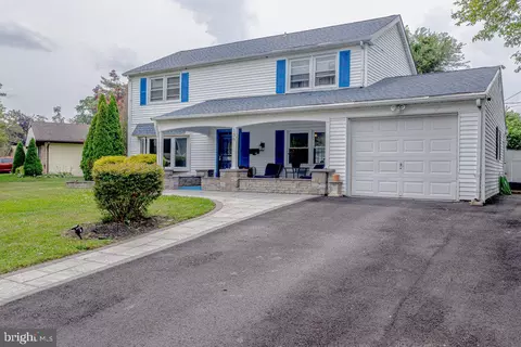 130 Holbrook Ln, Willingboro, NJ 08046