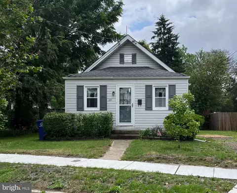 315 S Clinton Ave, Maple Shade, NJ 08052