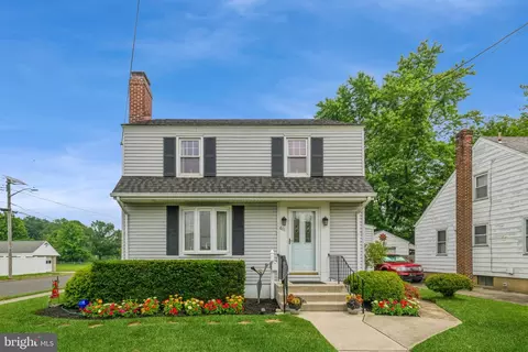 611 Chelton Ave, Burlington, NJ 08016