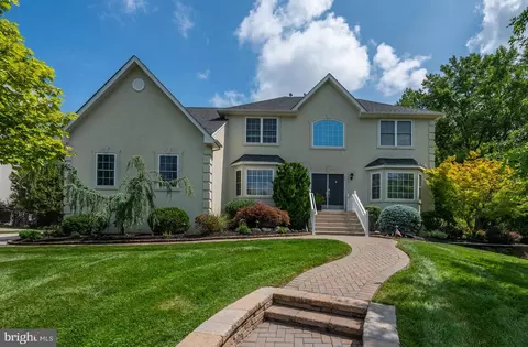 11 Gaskill Rd, Mount Laurel, NJ 08054