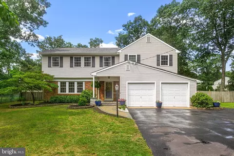 1426 Stokes Rd, Medford, NJ 08055