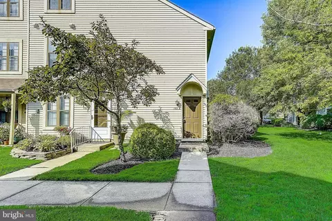 152 Bradford Ct # b, Mount Laurel, NJ 08054