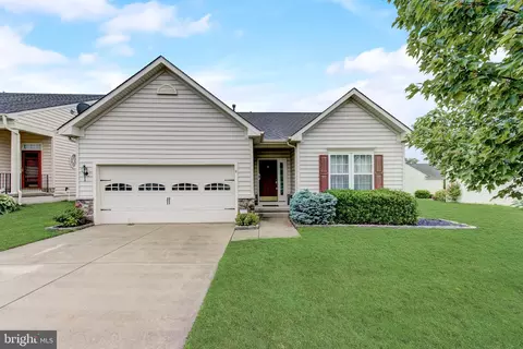 6 Simpkins Ln, Pemberton, NJ 08068