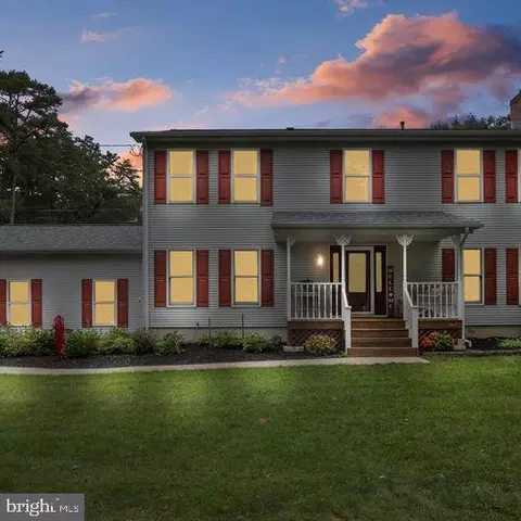 225 Friendship Rd, Southampton, NJ 08088