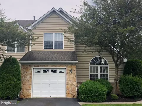 39 Hogan Way, Moorestown, NJ 08057