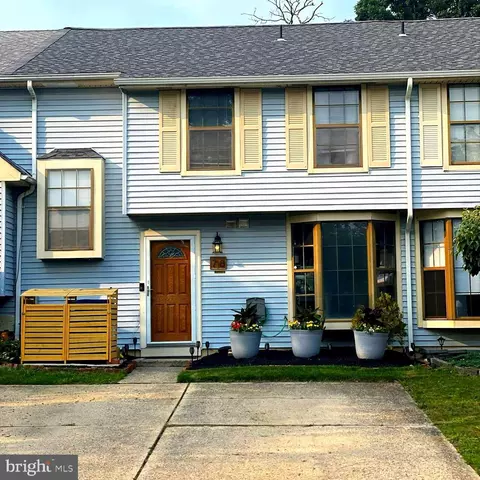 78 Kanabe Dr, Westampton, NJ 08060