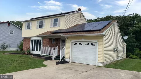 506 Jamestown Rd, Beverly, NJ 08010