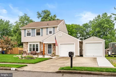 5 Thames Ln, Westampton, NJ 08060