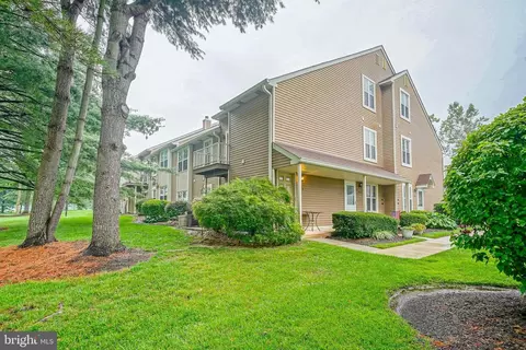 804 Sedgefield Dr # b, Mount Laurel, NJ 08054