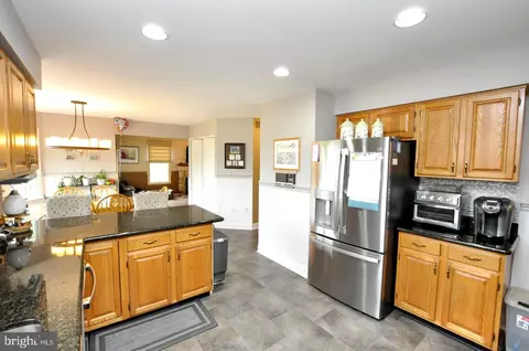 2 Periwinkle Dr, Mount Laurel, NJ 08054 photo 9