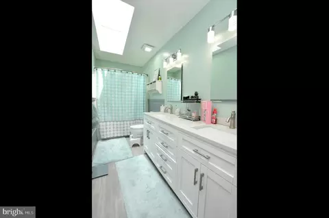 2 Periwinkle Dr, Mount Laurel, NJ 08054 photo 34