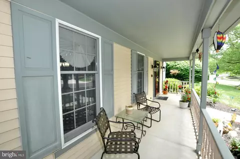 2 Periwinkle Dr, Mount Laurel, NJ 08054 photo 2