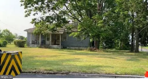 1372 Monmouth Rd, Eastampton, NJ 08060