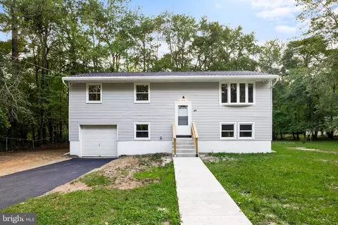 49 Radcliff Ave, Browns Mills, NJ 08015