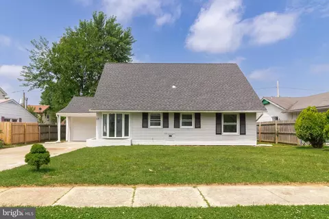15 Spindletop Ln, Willingboro, NJ 08046