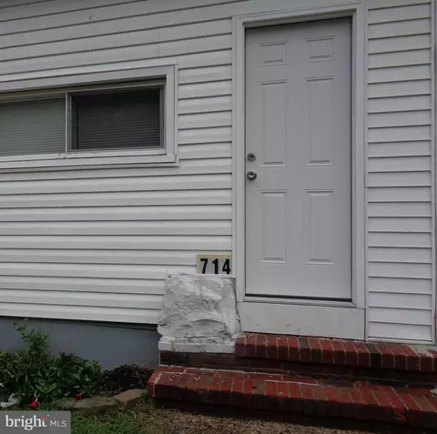 714 Wood St, Burlington, NJ 08016