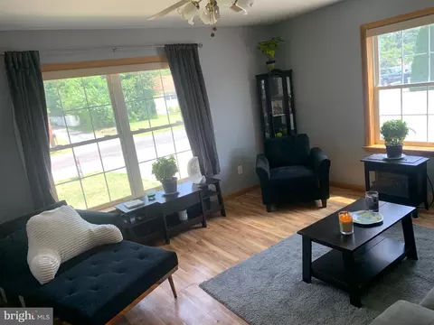 512 Harrison St, Riverside, NJ 08075 photo 3