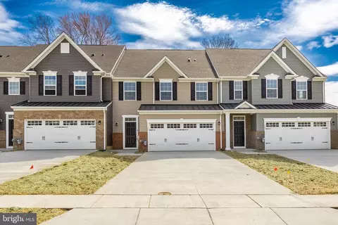 126 Hidden Acres Ln, Moorestown, NJ 08057