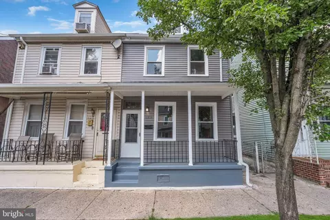 122 E Federal St, Burlington, NJ 08016
