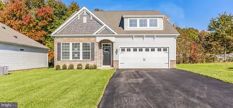 251 Congressional Ct, Moorestown, NJ 08057