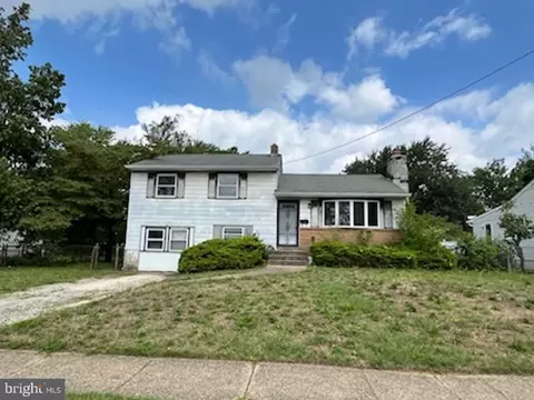 511 Greenwood Ave, Riverside, NJ 08075